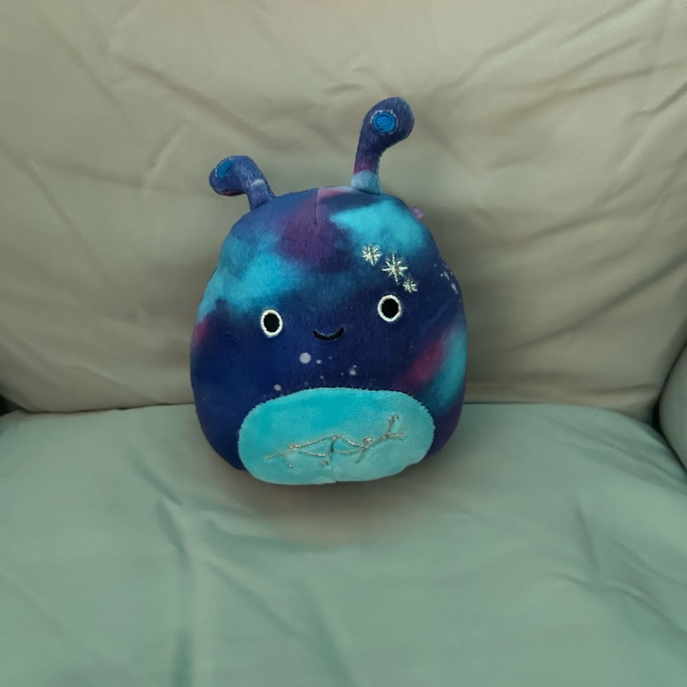 Squishmallow alien